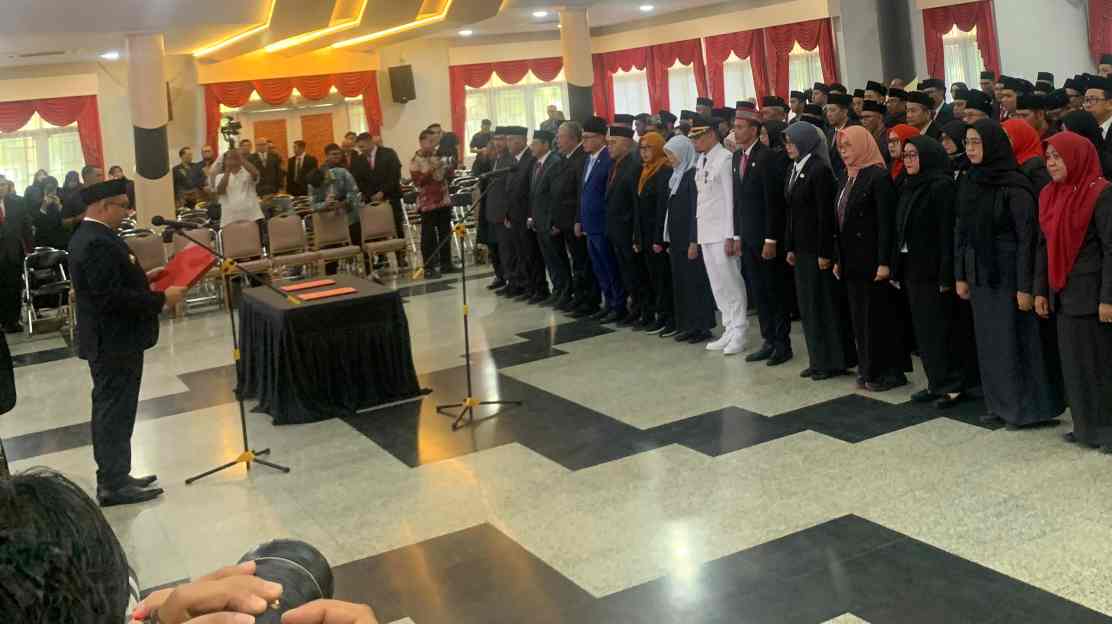 Bupati Kukar Lantik Puluhan Pejabat, Tegaskan Rotasi Jabatan untuk Segarkan Kinerja