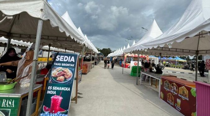 Dipusatkan di Tangga Arung Square, Pasar Ramadan Tenggarong Catat Ratusan Pedagang 