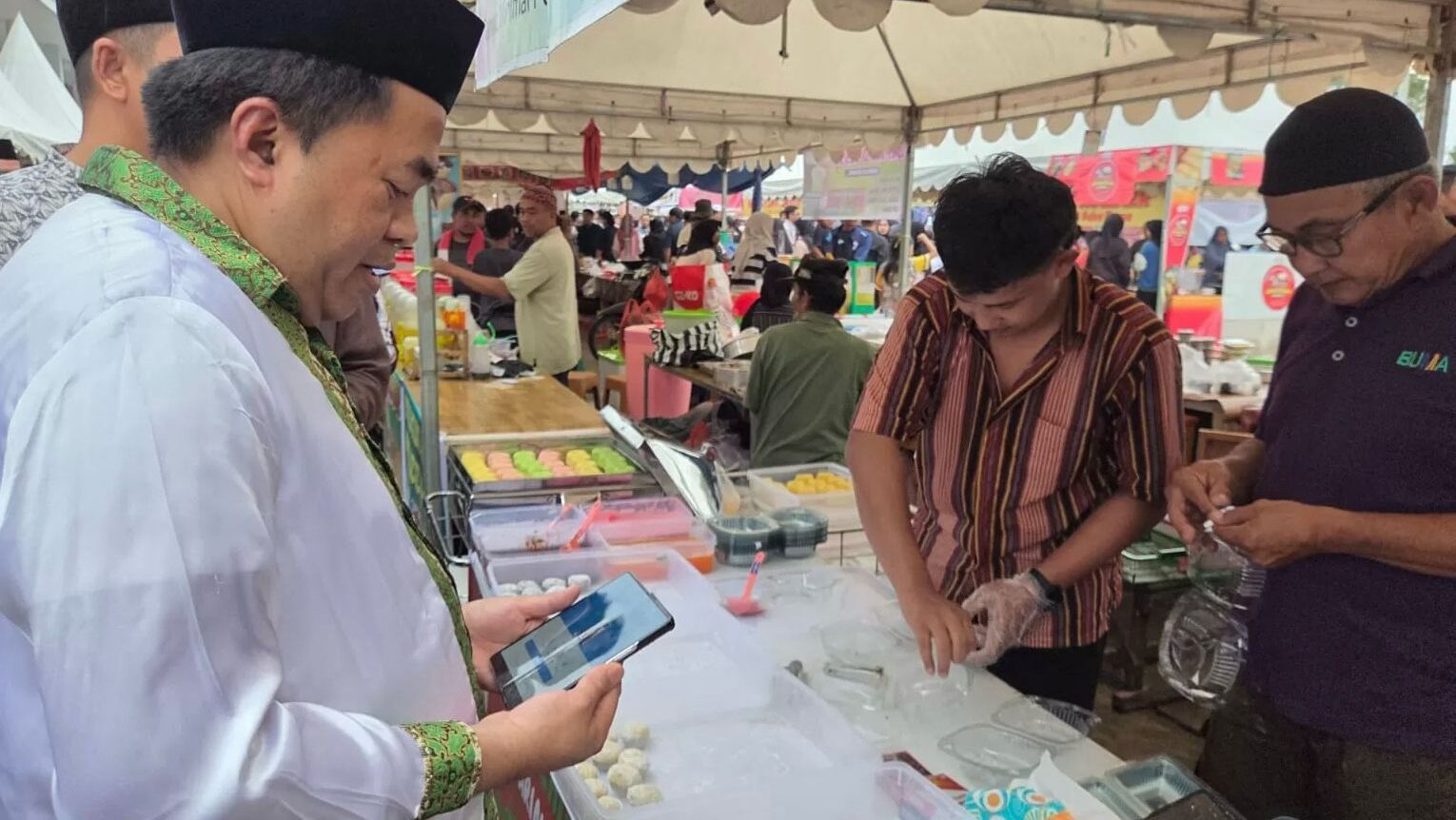Tak Lagi Semrawut, Ketua DPRD Kukar Dukung Pemusatan Pasar Ramadan Tenggarong
