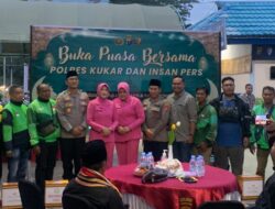 Pererat Silaturahmi Ramadan, Polres Kukar Buka Puasa Bersama Insan Pers dan Ojol 