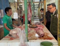 Pantau Harga Pangan di Pasar Mangkurawang, Satgas Temukan Beras Premium di Atas HET