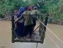 Anak-Anak Desa Santan Ulu Bertaruh Nyawa ke Sekolah, Pemkab Kukar Janjikan Ini