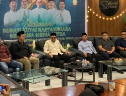 Silaturahmi dan Buka Puasa Bersama, Bupati Kukar Ajak Media Berperan Kontrol Sosial