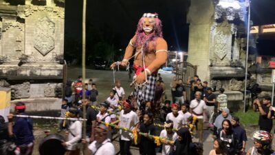 Pawai Ogoh-Ogoh Tenggarong Jadi Potret Toleransi di Tengah Ramadan