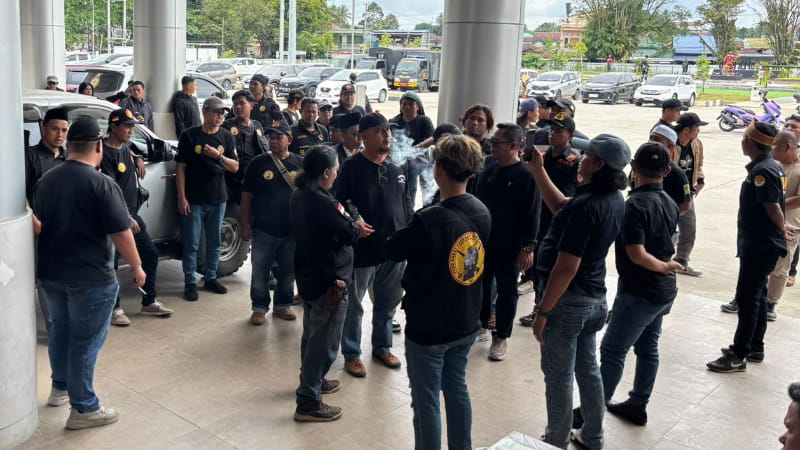 Soroti Parkir di Tangga Arung Square, Aliansi Ormas Gelar Aksi Damai di Kantor Bupati Kukar