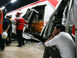 Dirut PT KAI Sampaikan Permohonan Maaf, Klaim Bakal Evaluasi Prosedur Keamanan