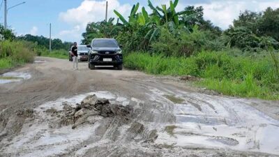 Titik Terparah Jadi Prioritas, Perbaikan Jalan Kota Bangun–Kenohan Dimulai 