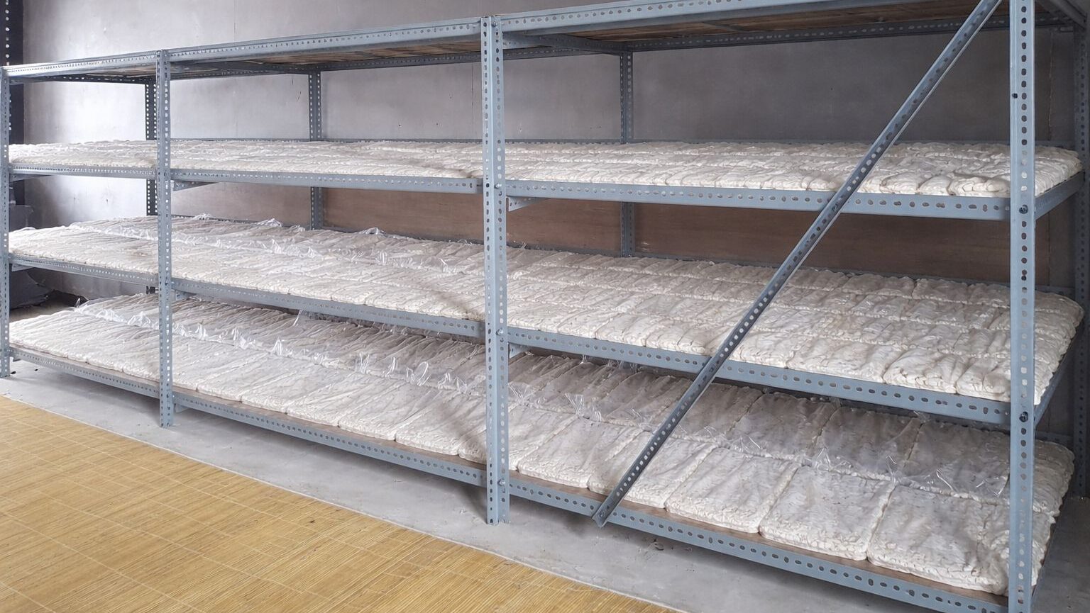 Ukuran Tempe di Tenggarong Mengecil, Dampak Kenaikan Harga Plastik dan Kedelai