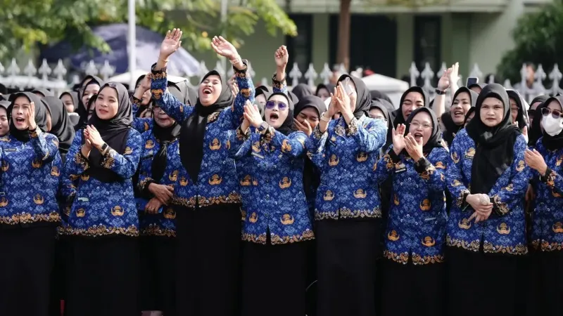 Pemerintah dan DPR Sepakat Beri Kesempatan Guru PPPK untuk Menjadi PNS