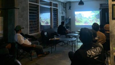 Nobar “Pesta Babi” di Tenggarong, Komunitas Pelem Indie Dorong Masyarakat Lebih Kritis