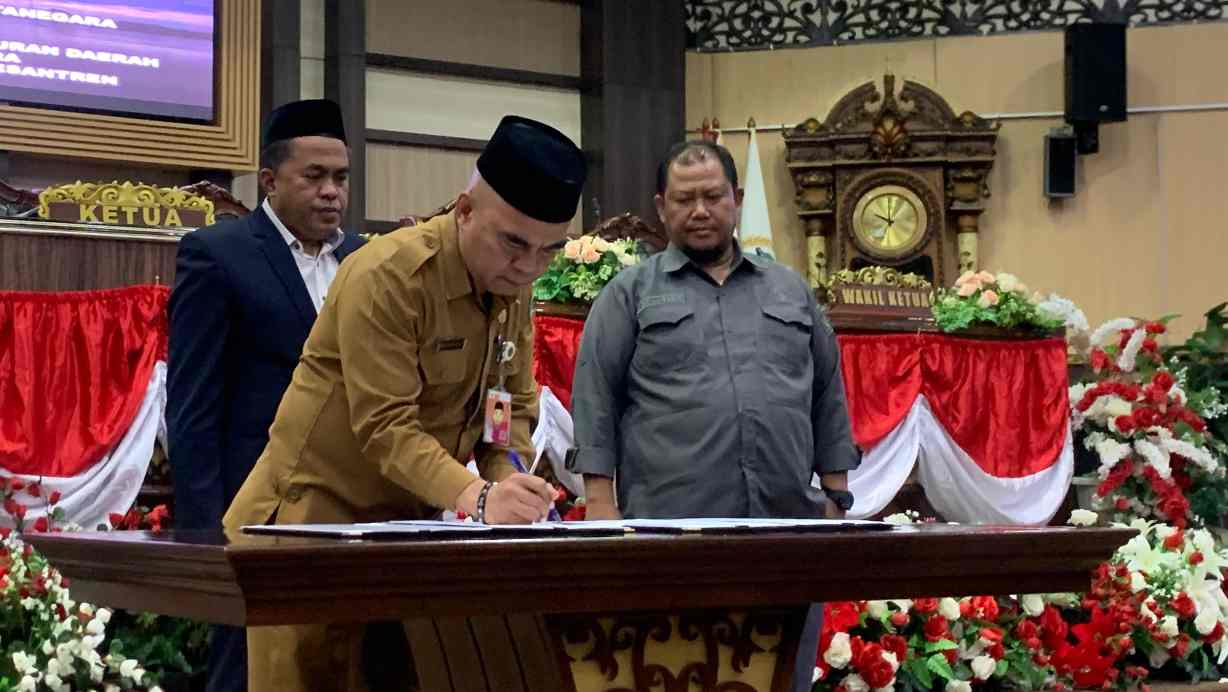 Paripurna DPRD Kukar Sempat Memanas, Pemkab Tegaskan Raperda Pesantren Sudah Disetujui
