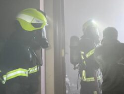 Diduga Akibat Korsleting, Gedung di Kompleks Kantor Bupati Kukar Terbakar