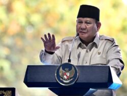 Remehkan Melemahnya Rupiah, Prabowo Sebut Masyarakat Desa Tidak Pakai Dolar