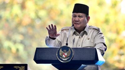 Remehkan Melemahnya Rupiah, Prabowo Sebut Masyarakat Desa Tidak Pakai Dolar