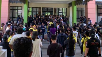Aliansi Tiga Ormas Sampaikan Sejumlah Tuntutan dalam Aksi di DPRD Kukar