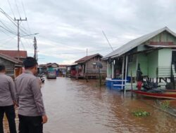 Sungai Mahakam Meluap, Jalan dan Permukiman di Muara Kaman Mulai Tergenang