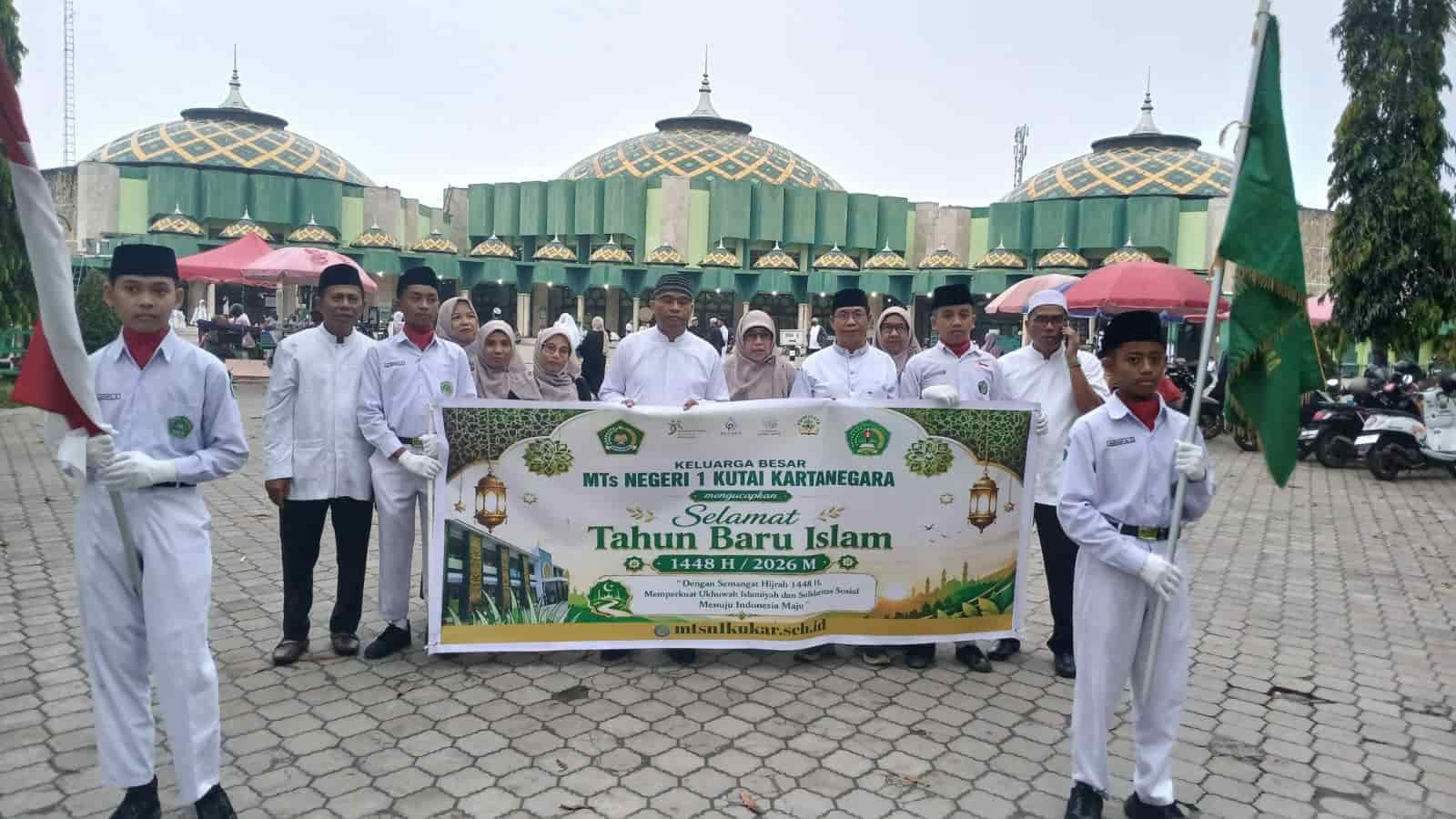 Ribuan Pelajar Madrasah Semarakkan Pawai 1 Muharam di Tenggarong
