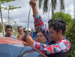 Damkar Kukar Selamatkan Balita yang Terkunci dalam Mobil, Begini Kronologinya