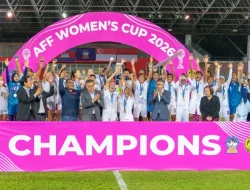 Kalahkan Laos, Timnas Sepak Bola Putri Indonesia Pertahankan Gelar AFF Women’s Cup