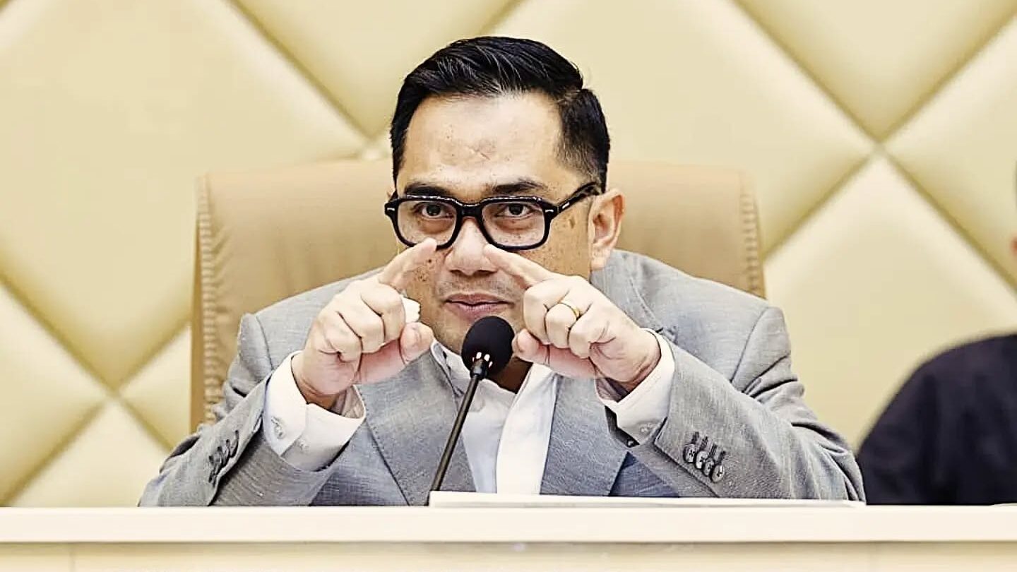 Rifqinizamy Karsayuda, Anggota DPR yang Soroti Kinerja ASN Disebut Pernah Palsukan Ijazah