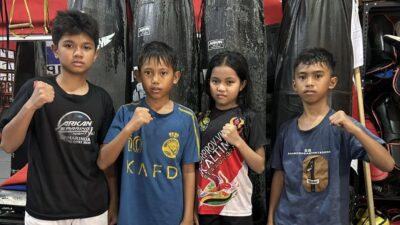 Atlet Cilik Kukar Rela Jadi Badut demi Berangkat ke Kejurnas Muay Thai
