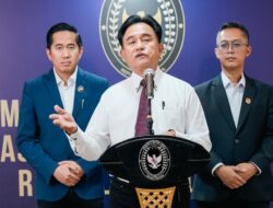 Tak Terkait Isu Politik, Yusril Tegaskan Deportasi Warga Palestina Murni Penegakan Hukum