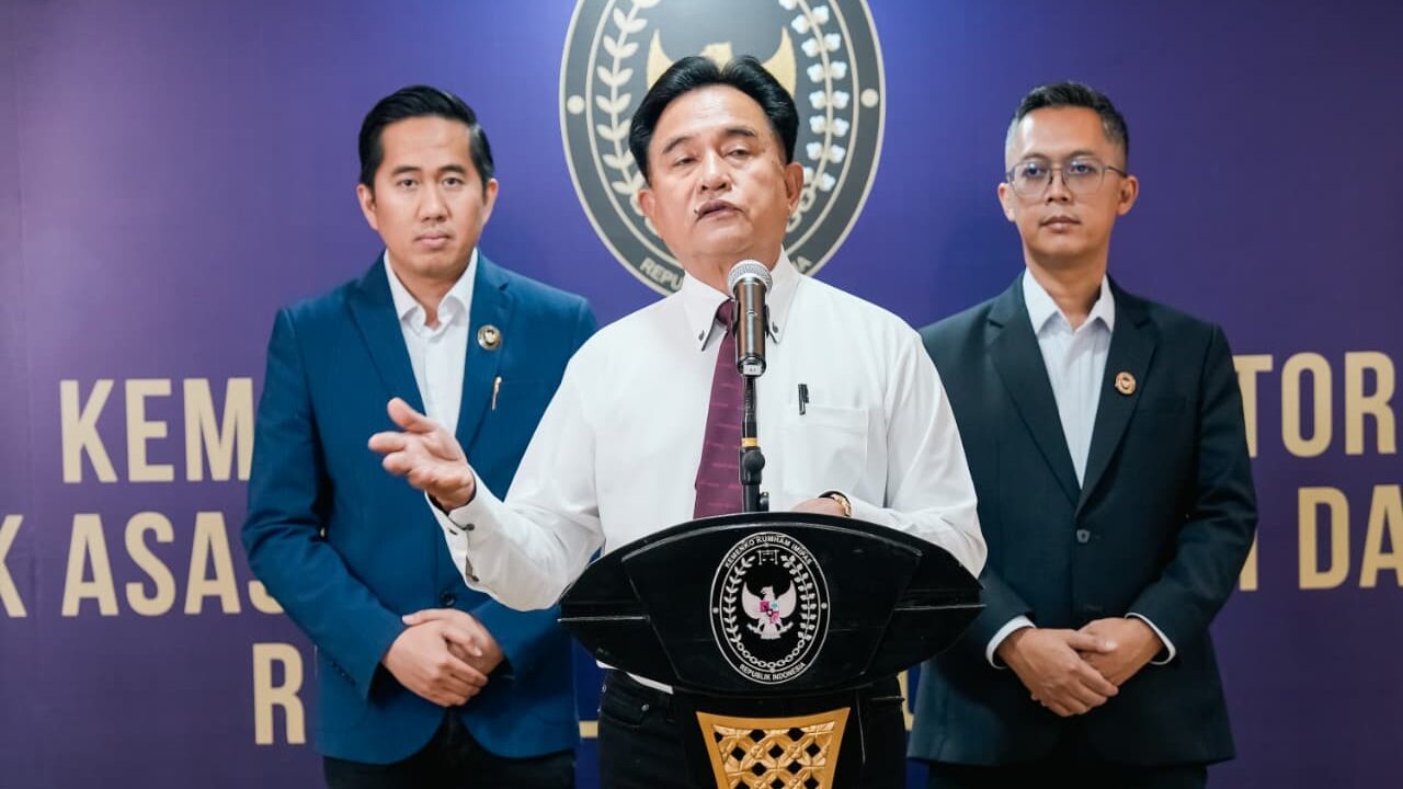 Tak Terkait Isu Politik, Yusril Tegaskan Deportasi Warga Palestina Murni Penegakan Hukum