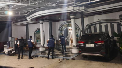 Dugaan Kasus Korupsi, Polres Kukar Geledah Rumah di Danau Melintang