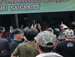 Dugaan Pengeroyokan Picu Kericuhan di Tabang, Satu Rumah Dibakar Massa