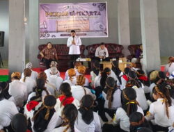 Ketua DPRD Kukar Terima Aspirasi Mahasiswa Saat PKKMB UNIKARTA 2026