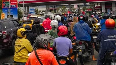 Antrean BBM Subsidi di Balikpapan Mengular, Pemerintah Petakan 5 Titik Alternatif