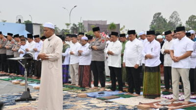 Kalteng Dilanda Kemarau dan Karhutla, Pemprov Bersama Ribuan Warga Gelar Salat Istisqa