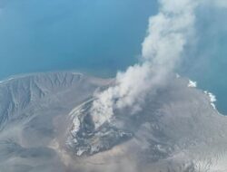 Pemerintah Sebut Erupsi Sejumlah Gunung Berapi Ancam Perekonomian Indonesia