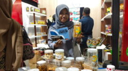 UMKM Samboja Tampilkan Olahan Nanas dan Kerajinan Lokal di Expo Erau