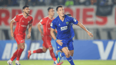 Penalti Peralta Bawa Persib Bandung Kalahkan Viettel FC di ACL Two 1-0