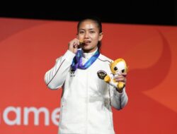 Menang Selisih 0,002 Detik, Desak Made Raih Emas Panjat Tebing Asian Games 2026